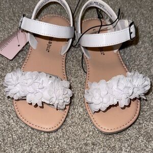 NWT Christie and Jill White Floral Kids Sandals size 12 medium